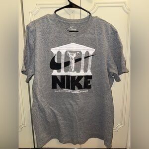 Nike Gray Graphic Short Sleeve Tee